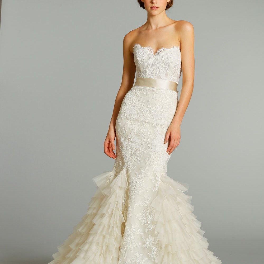 I bought this Lazaro 3258 online. Altered slightly on chest, so too small for me